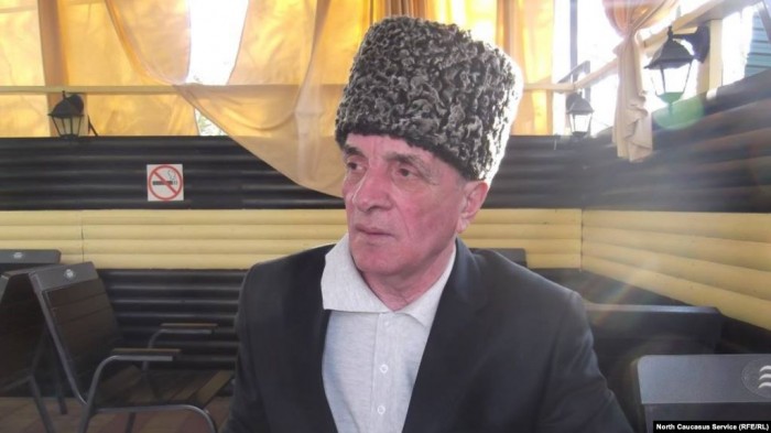 Черкесский старейшина Руслан Гвашев вскоре после трехнедельной голодовки
