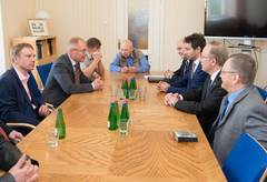 Estonian Parliament Meets With Circassian Activists